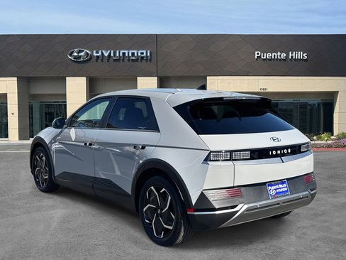 Certified 2024 Hyundai Ioniq 5 SEL image 4