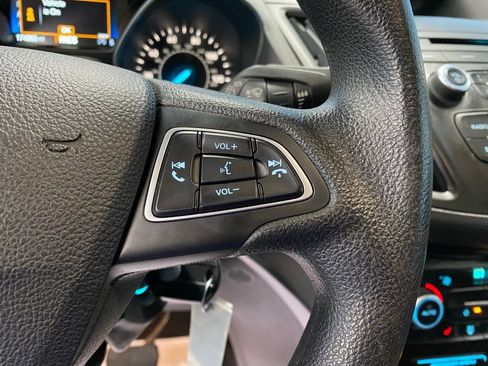 Used 2018 Ford Escape SE image 20