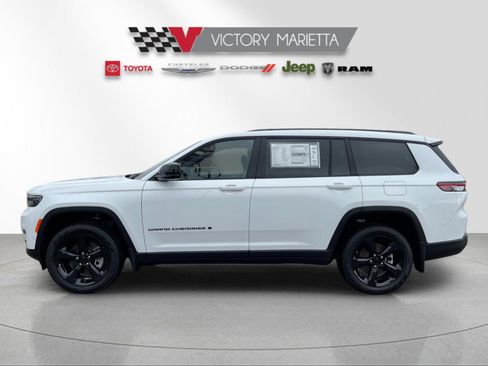 New 2025 Jeep Grand Cherokee L Limited w/ Luxury Tech Group II image 2