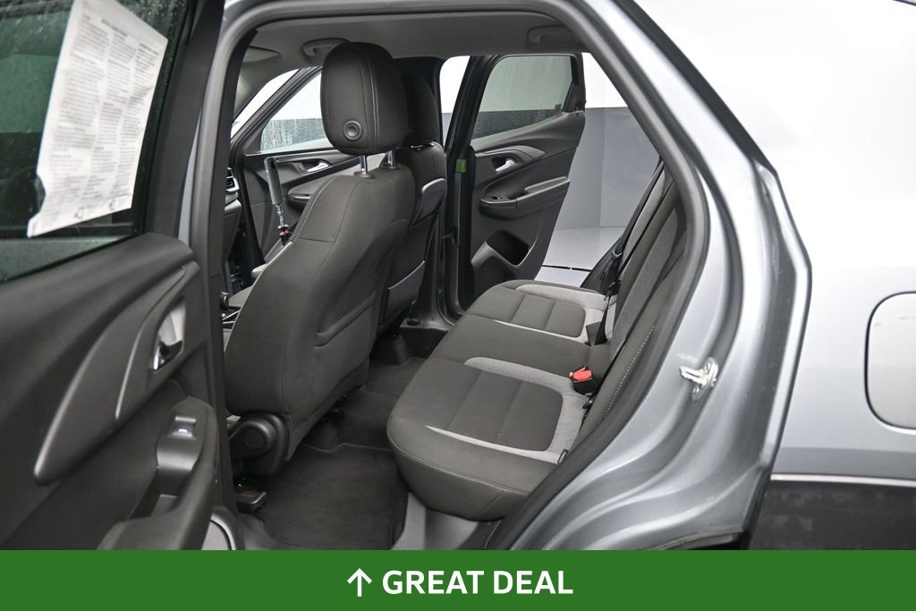 Used 2025 Chevrolet TrailBlazer LT AWD/4WD image 27