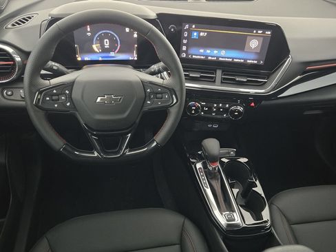 New 2026 Chevrolet Trax RS w/ Driver Confidence Package FWD image 30