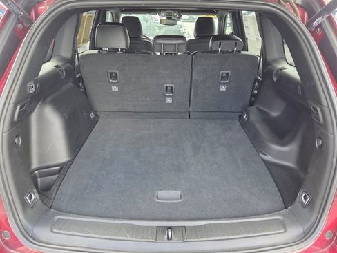 Certified 2024 Jeep Grand Cherokee Limited image 10