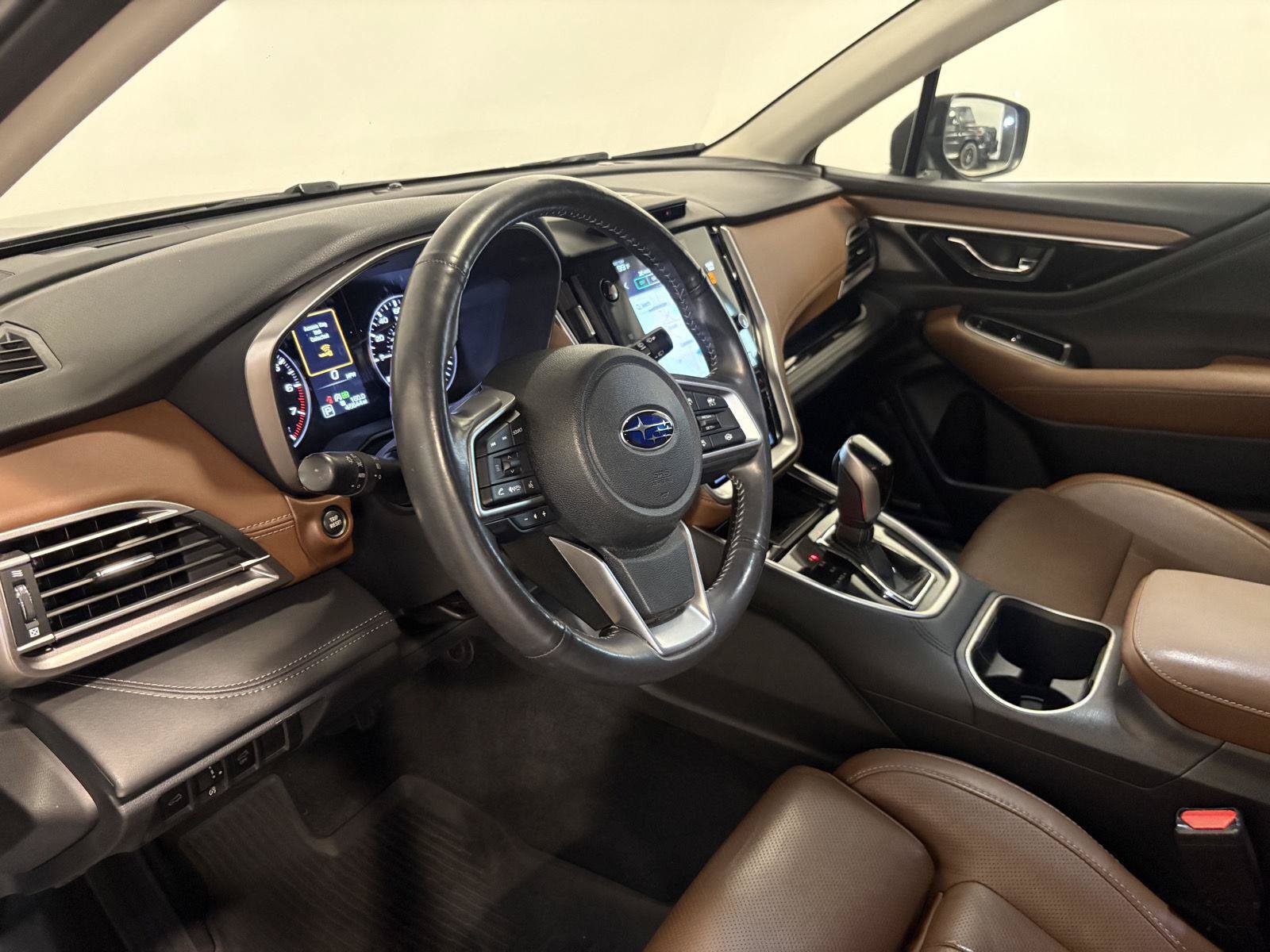Used 2023 Subaru Outback Touring AWD/4WD image 15