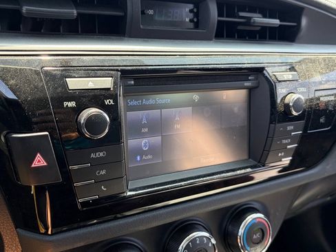 Used 2016 Toyota Corolla L FWD image 12