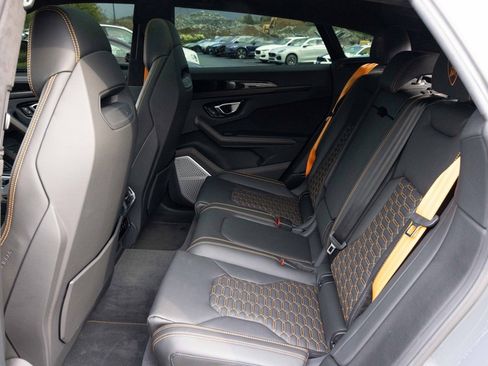 Used 2024 Lamborghini Urus S image 39