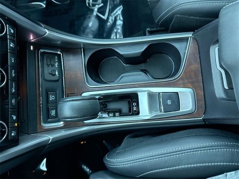 Used 2021 Subaru Ascent Touring image 21