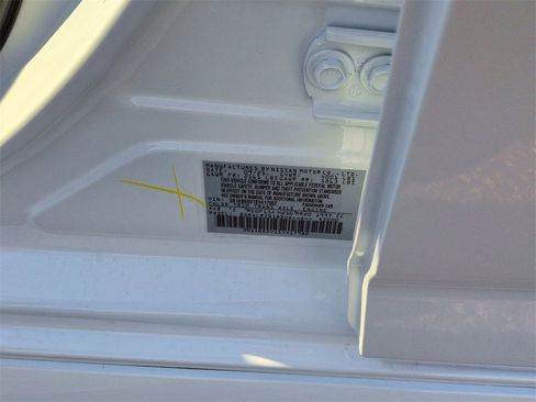 New 2025 Nissan Sentra SR image 22