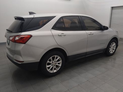 Used 2018 Chevrolet Equinox LS image 10