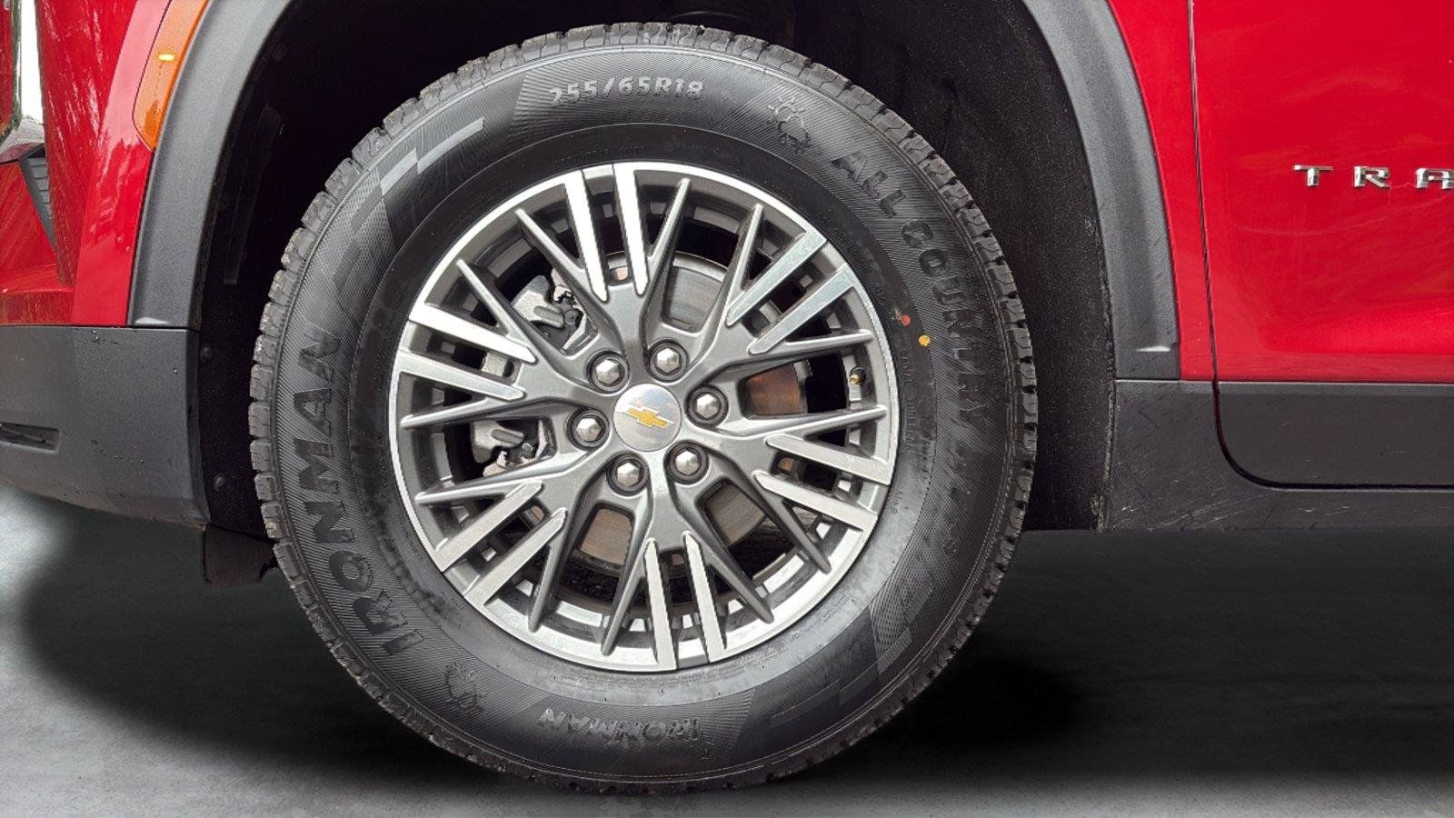 Used 2026 Chevrolet Traverse LT w/ LPO, Floor Liner Package FWD image 27
