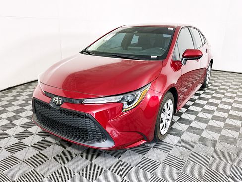 Used 2022 Toyota Corolla LE FWD image 7