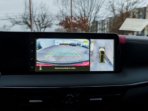 New 2026 Nissan Kicks SR image 14