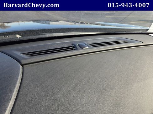 Used 2026 Chevrolet Traverse LT w/ Driver Confidence Package image 7