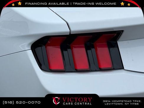 Used 2024 Ford Mustang Coupe image 9