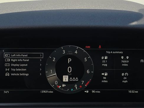 Used 2024 Land Rover Range Rover Velar S AWD/4WD image 20