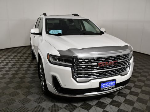 Used 2021 GMC Acadia Denali w/ Denali Ultimate Package AWD/4WD image 3