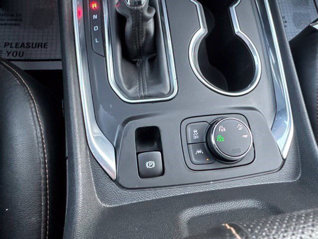 Used 2019 Chevrolet Traverse Premier w/ LPO, Black Accent Package AWD/4WD image 33