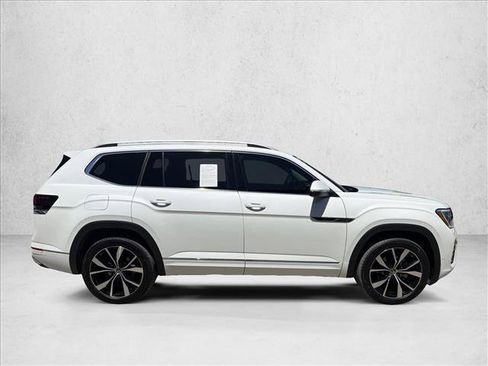 Used 2024 Volkswagen Atlas SEL Premium R-Line AWD/4WD image 6