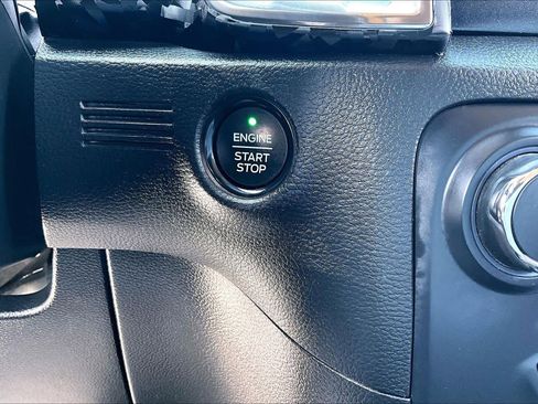 Used 2021 Ford Ranger Lariat w/ Tremor Off-Road Package image 35