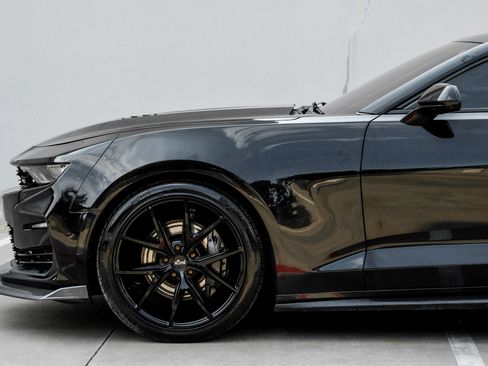Used 2019 Chevrolet Camaro SS RWD image 10