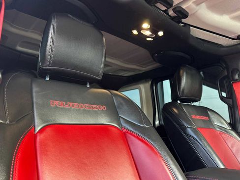 Used 2023 Jeep Wrangler Unlimited Rubicon 4xe image 15