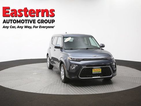 Used 2020 Kia Soul S FWD image 50