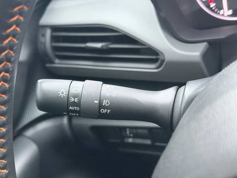 Used 2024 Subaru Crosstrek 2.5i Limited w/ Popular Package #4A image 23