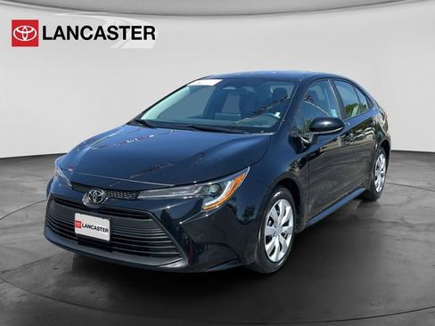 Certified 2023 Toyota Corolla LE image 3