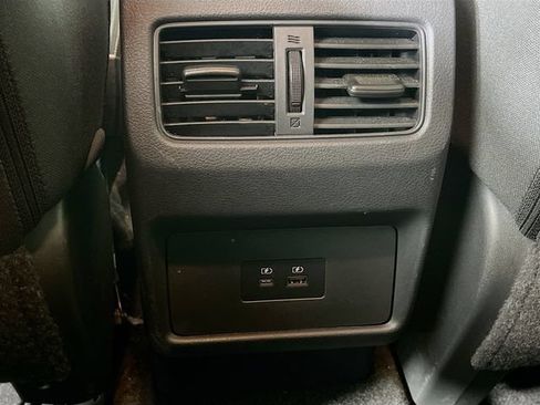 Used 2023 Nissan Rogue SV FWD image 24