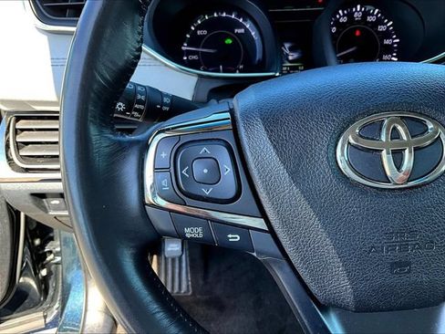 Used 2015 Toyota Avalon Limited w/ Technology Package FWD image 13