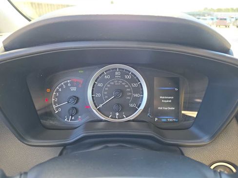 Used 2022 Toyota Corolla LE w/ LE Convenience Package image 11