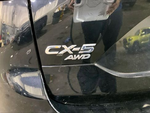 Used 2017 MAZDA CX-5 Sport image 9