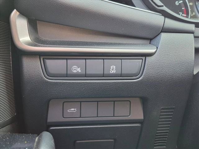 Used 2024 MAZDA MAZDA3 s FWD image 9