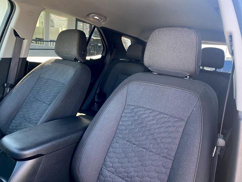 Used 2021 Chevrolet Equinox LT AWD/4WD image 19