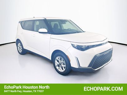Used 2025 Kia Soul LX w/ LX Technology Package