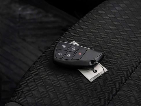 Used 2024 Chevrolet Silverado 2500 LT image 64