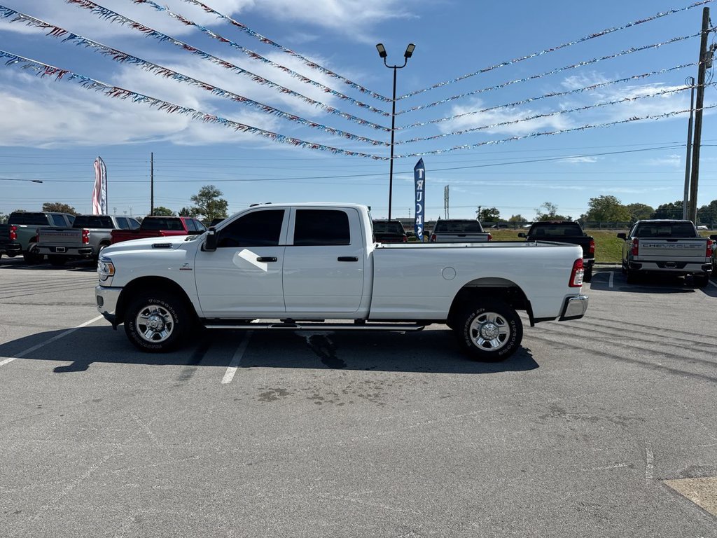 Used 2024 RAM 2500 Tradesman w/ Chrome Appearance Group AWD/4WD image 11