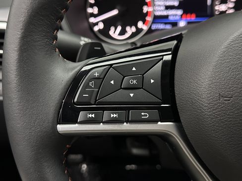 Used 2024 Nissan Altima 2.5 SR FWD image 19