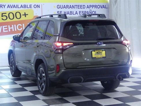 Used 2025 Subaru Forester Limited AWD/4WD image 4