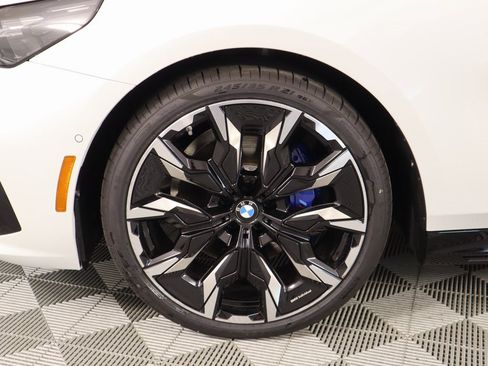 New 2025 BMW 530i w/ M Sport Package image 19