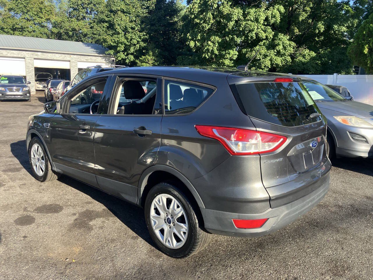 Used 2015 Ford Escape S FWD image 9