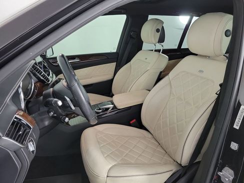 Used 2018 Mercedes-Benz GLS 550 4MATIC image 16