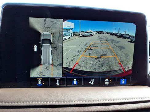 Used 2023 Chevrolet Tahoe Z71 w/ Luxury Package image 28