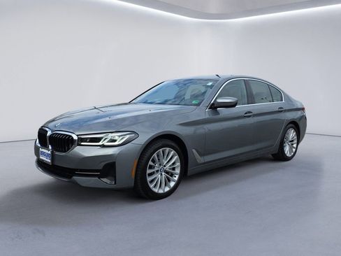 Used 2023 BMW 530i xDrive w/ Convenience Package image 7