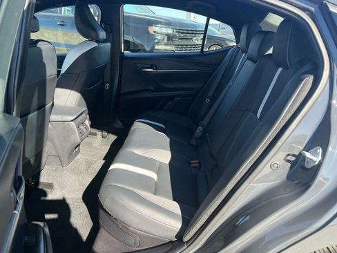 Used 2025 Toyota Camry SE w/ Multimedia Upgrade Package image 25