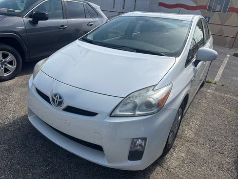 Used 2010 Toyota Prius Five FWD image 1