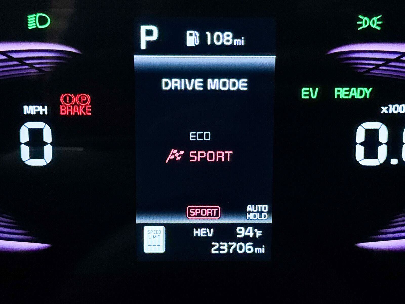 Used 2024 Kia Niro EX w/ EX Cold Weather Package FWD image 10