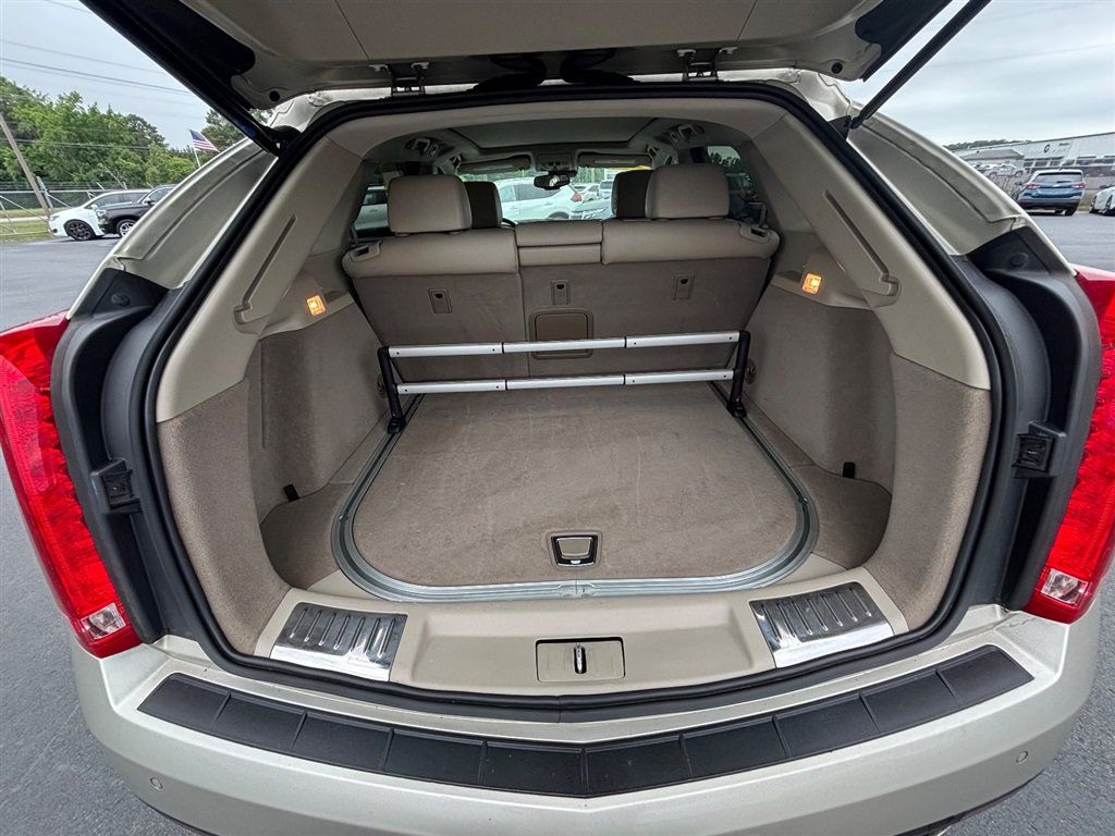 Used 2015 Cadillac SRX Luxury w/ Driver Awareness Package FWD image 21