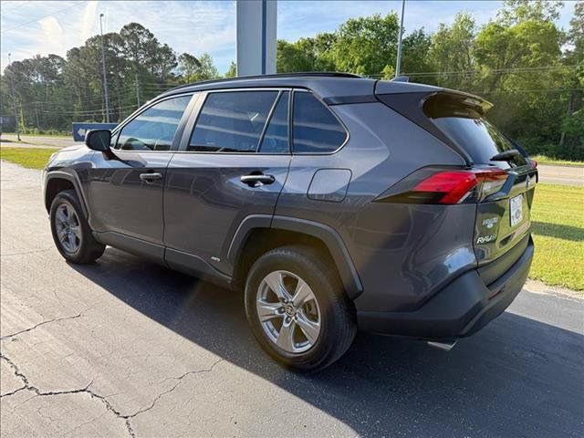 Used 2024 Toyota RAV4 LE AWD/4WD image 21