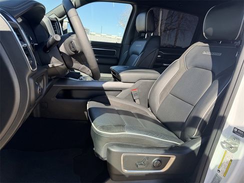 Used 2025 RAM 1500 Laramie image 27