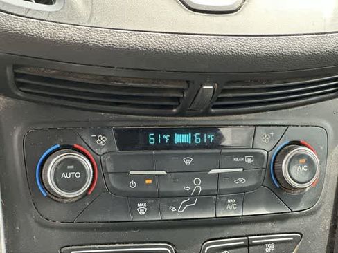 Used 2017 Ford Escape SE AWD/4WD image 13